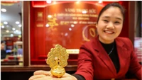 Giá vàng hôm nay 16/8/2025 đảo chiều tăng, vàng SJC vẫn đắt đỏ chưa từng có