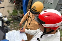 Thi công bê bối, nhà thầu mở rộng đường bị CSGT xử phạt