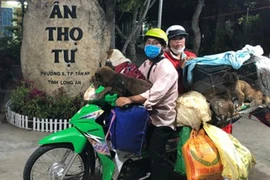 Chủ nhân đàn chó bị tiêu hủy: 'Cuộc hội ngộ đầy xúc cảm với chú chó'