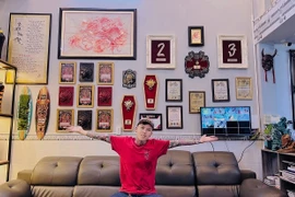 Bỏ ngành y đi xăm dạo, chàng trai Việt đạt 4 giải thưởng danh giá quốc tế