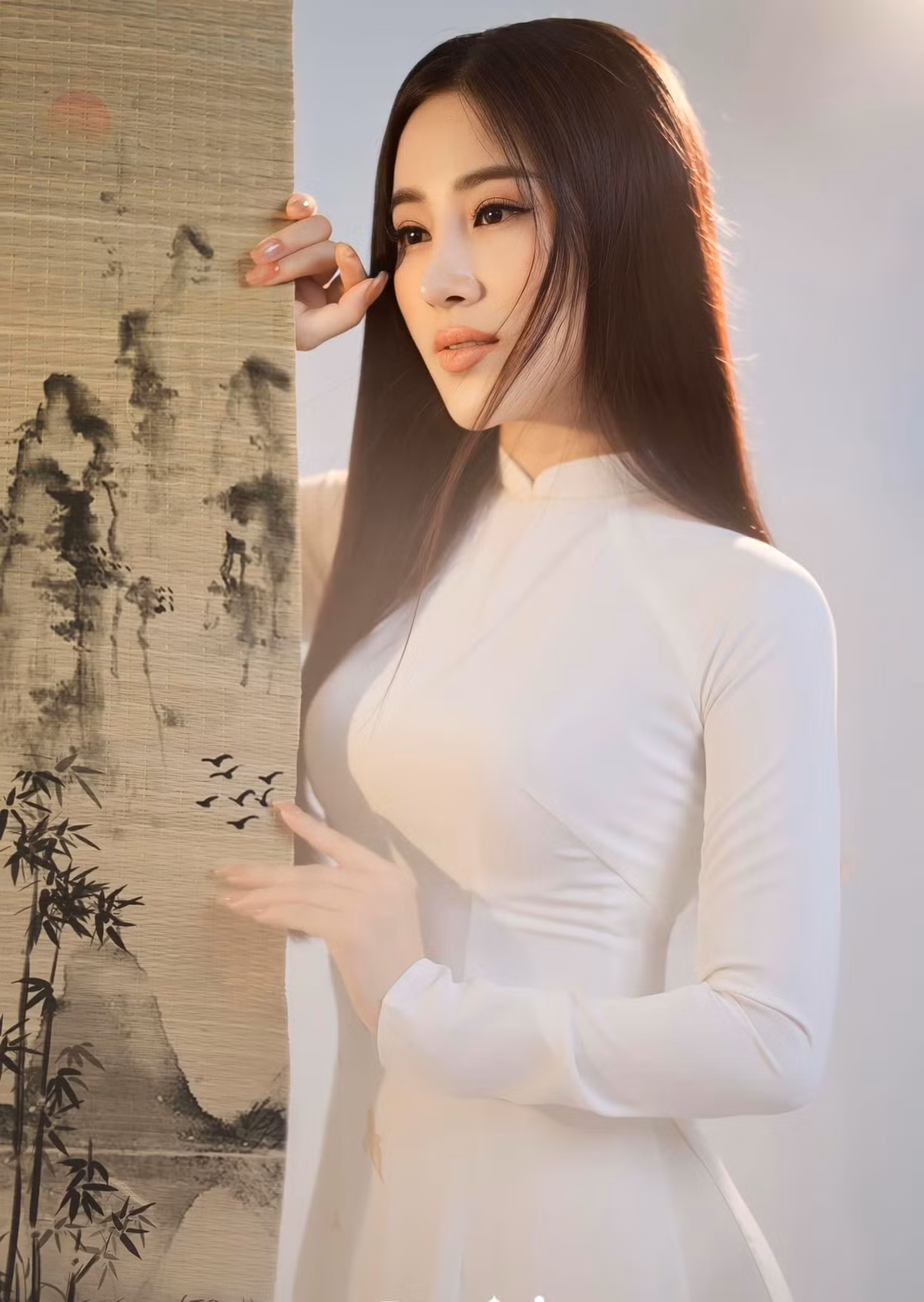 Người đẹp cho biết, cô phải nghỉ ngơi ít nhất 1 tháng. Vì vậy, Tố My hủy bỏ nhiều lịch diễn. Ảnh: FB Tố My.