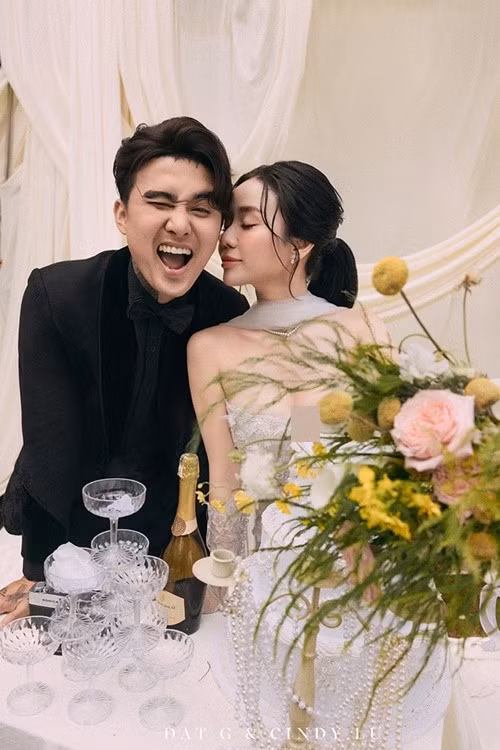 Tuổi 29, Bảo Ngọc lần đầu khoác váy cưới khi kết hôn với Đạt G. Ảnh: Vietnamnet.