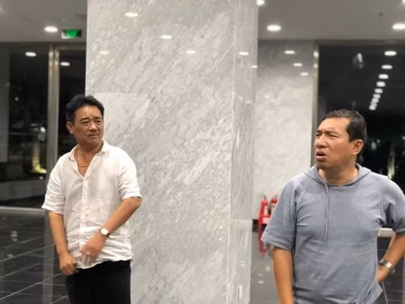 Nghệ sĩ Quốc Khánh không tiết lộ chuyện tình cảm. Về việc độc thân nhiều năm, anh bày tỏ rằng mỗi người một suy nghĩ, không phải chạy theo ai cả, bản thân cảm thấy cuộc sống vui vẻ, thoải mái thì theo. Ảnh: Vietnamnet.