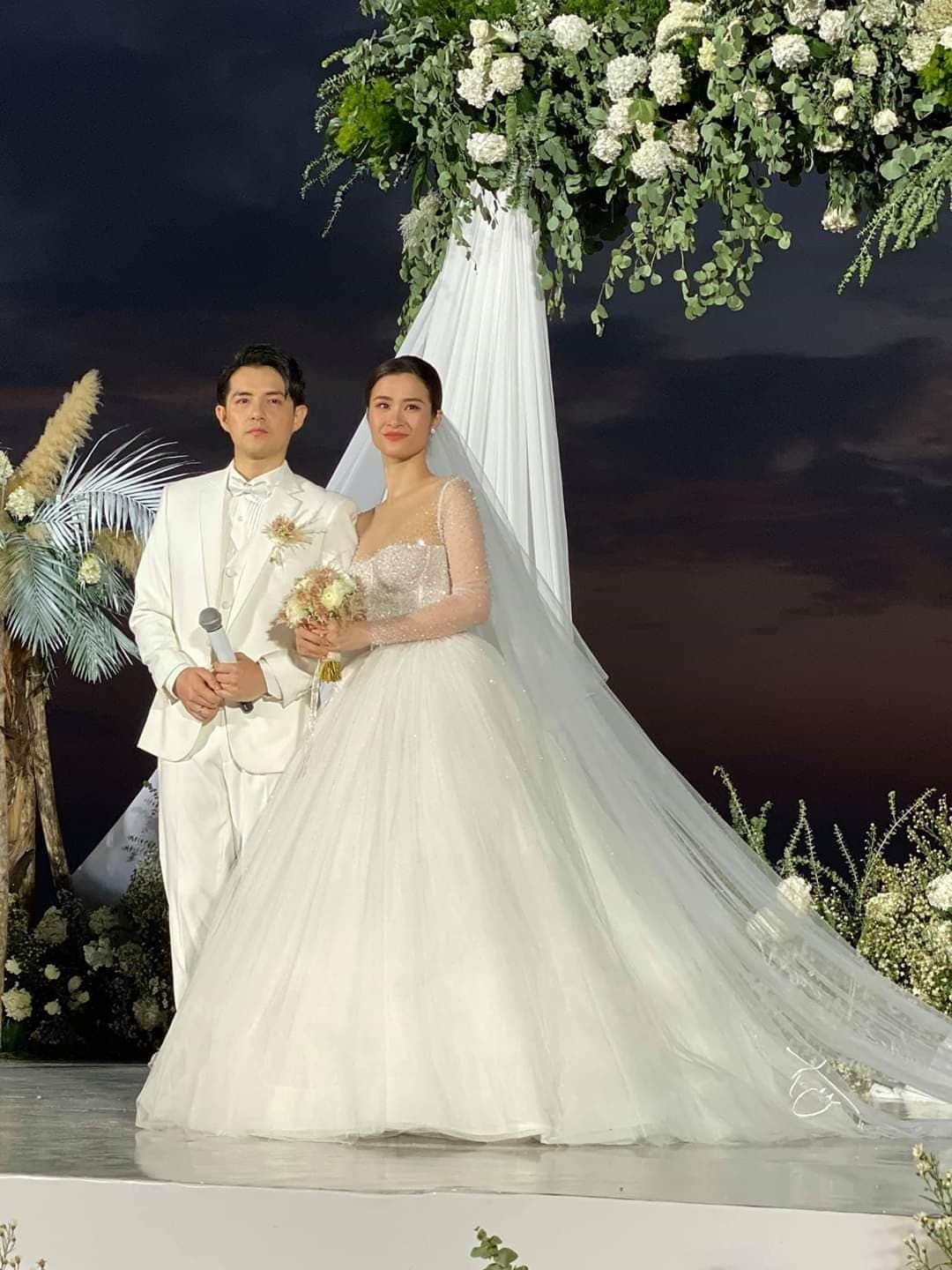 Theo Tiền Phong, một số nguồn tin cho biết, Đông Nhi và Ông Cao Thắng đã chi đến gần 10 tỷ đồng cho đám cưới trên biển. Ảnh: Vietnamnet.