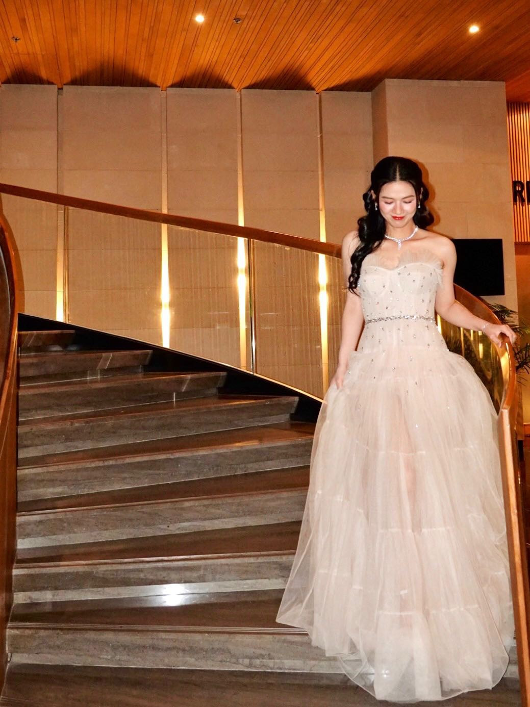 Người hâm mộ nhận xét Oanh Kiều hao hao Song Hye Kyo trong một số khoảnh khắc.