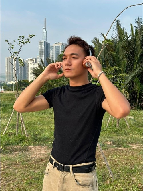 Đỗ Nhật Hoàng sở hữu gương mặt nam tính, thân hình săn chắc. Ảnh: FB Đỗ Nhật Hoàng.