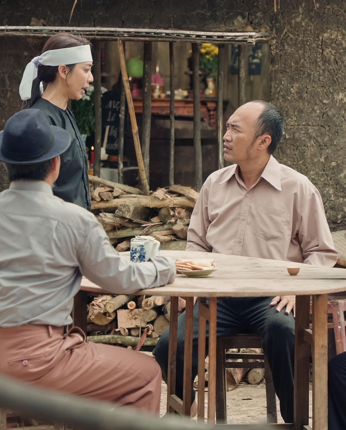 Trong Ai thương ai mến, Tiến Luật vào vai chủ nợ của Thu Trang. Ảnh: FB Tiến Luật.