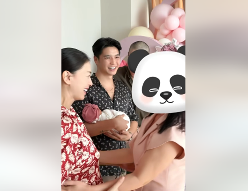 Sau 3 ngày con gái chào đời, Ngô Thanh Vân - Huy Trần mới chia sẻ tin vui với gia đình hai bên. Ảnh: FB Ngô Thanh Vân.