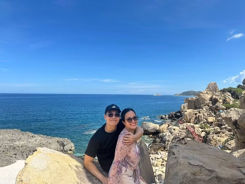 Quốc Cơ từng chia sẻ trên Dân Việt, ngày mới hẹn hò Hồng Phượng, anh chỉ mới tốt nghiệp trung học phổ thông. Ảnh: FB Hồng Phượng.