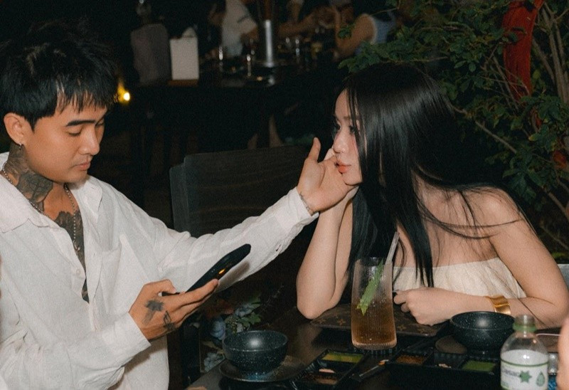 “Sắp Valentine rồi cho nịnh xíu”, Bảo Ngọc hài hước viết khi chia sẻ dòng trạng thái cảm ơn chồng trên mạng xã hội. Ảnh: FB Bảo Ngọc.