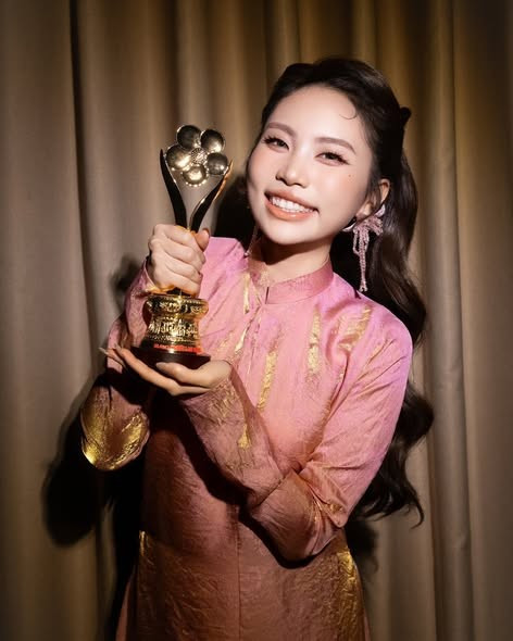 Với Phương Mỹ Chi, những giải thưởng là sự ghi nhận quan trọng, tiếp thêm động lực để cô tiếp tục theo đuổi con đường âm nhạc đã lựa chọn.