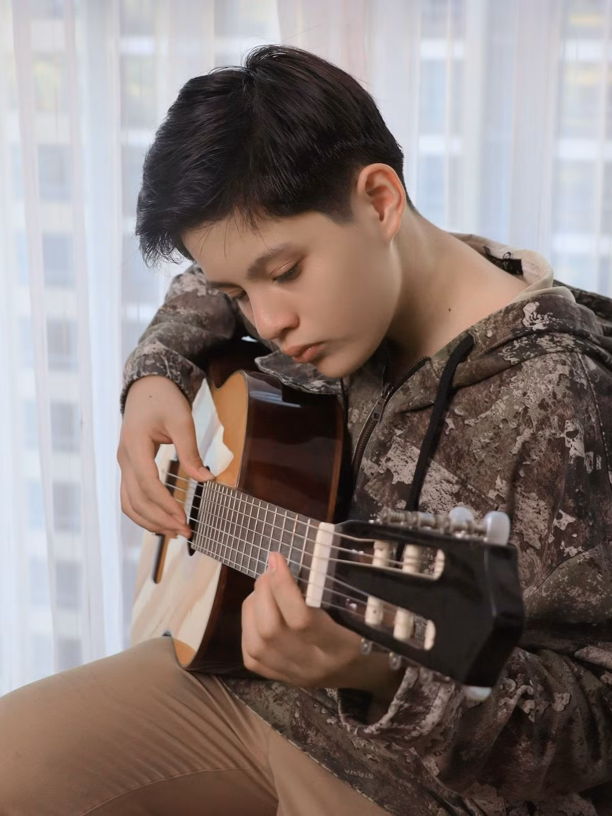 Nữ diễn viên tiết lộ, con trai âm thầm tham gia một cuộc thi và chỉ nhắn tin báo tin đoạt giải nhất sau đó. Ảnh: FB Thanh Thúy.