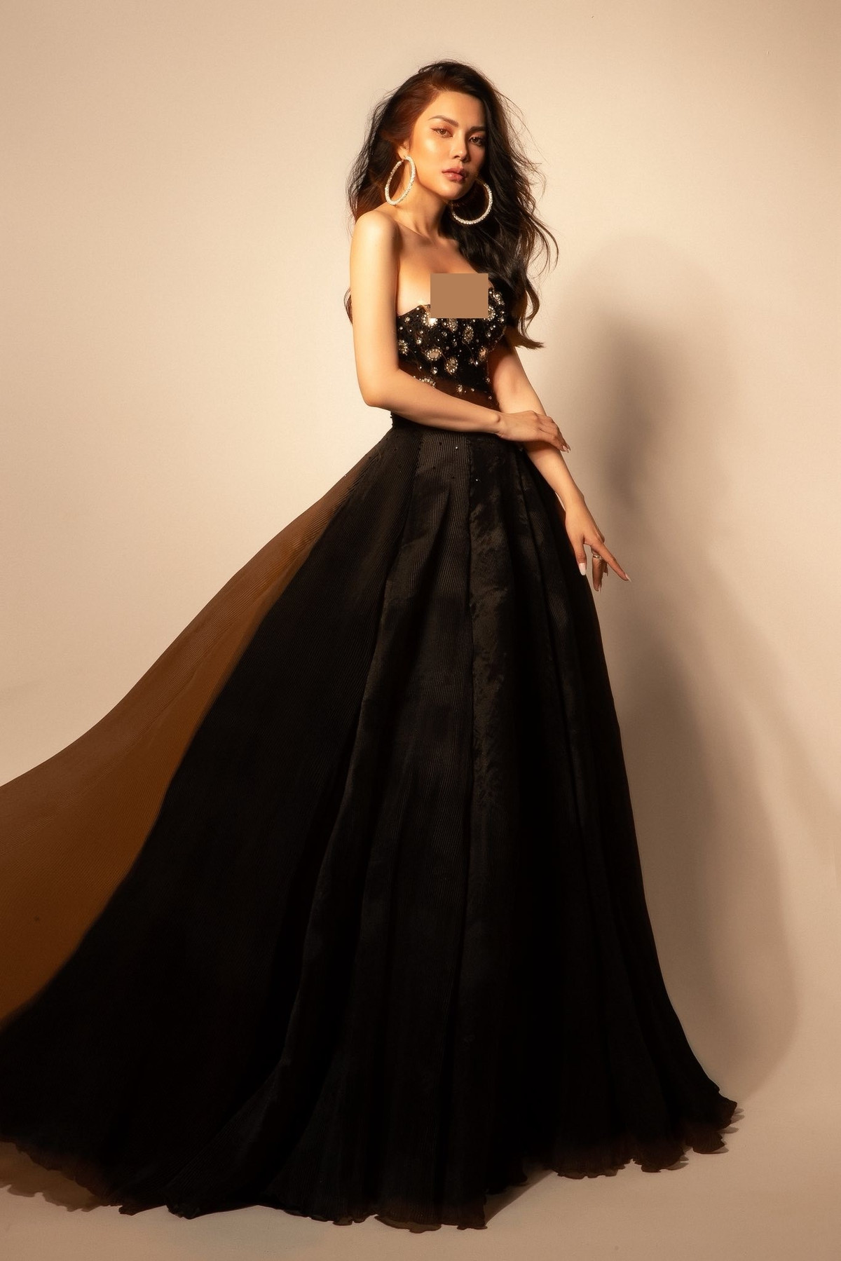 Trước Miss Grand Vietnam 2025, cô làm người mẫu, đóng phim. Ảnh: FB Lily Chen.