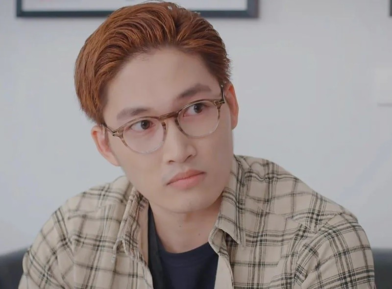 Đình Tú cũng tham gia phim Thương ngày nắng về. Sau dự án này, anh góp mặt trong các phim Cha tôi, người ở lại, Những chặng đường bụi bặm. Ảnh: VTV.