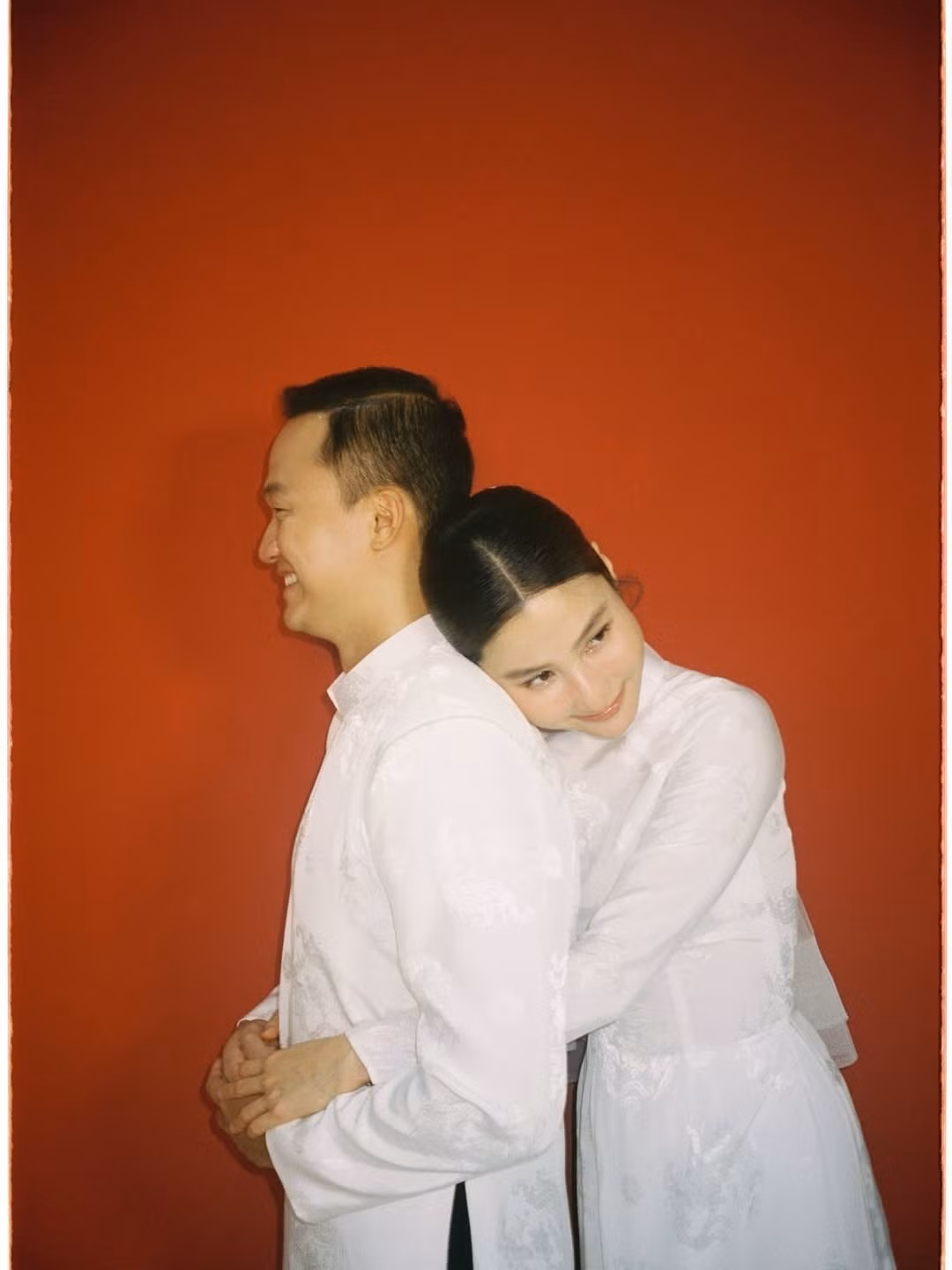 Tháng 12/2025, kỷ niệm 2 năm ngày cưới, Diễm My dành lời ngọt ngào cho chồng.