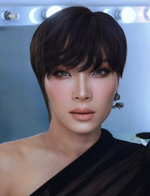 Tuổi 47, Hồng Ngọc vẫn miệt mài ca hát. Ảnh: FB Hồng Ngọc.