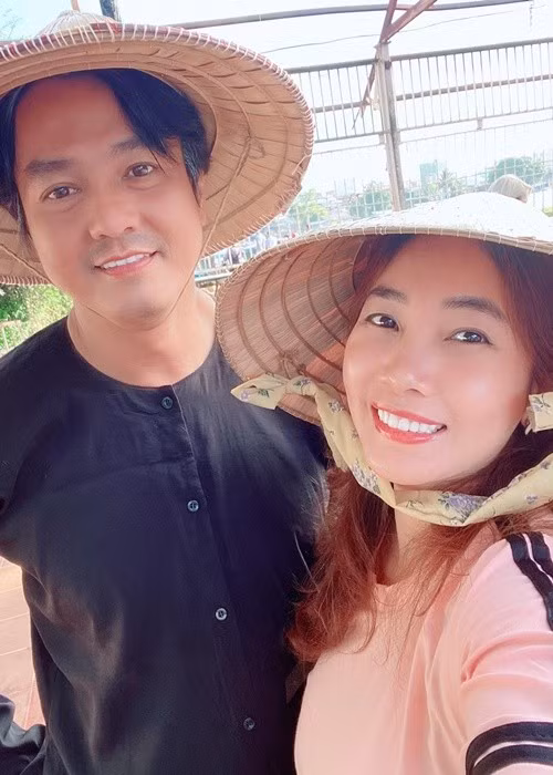 Trúc Trương từng đến phim trường thăm Cao Minh Đạt. Ảnh: FB Cao Minh Đạt.