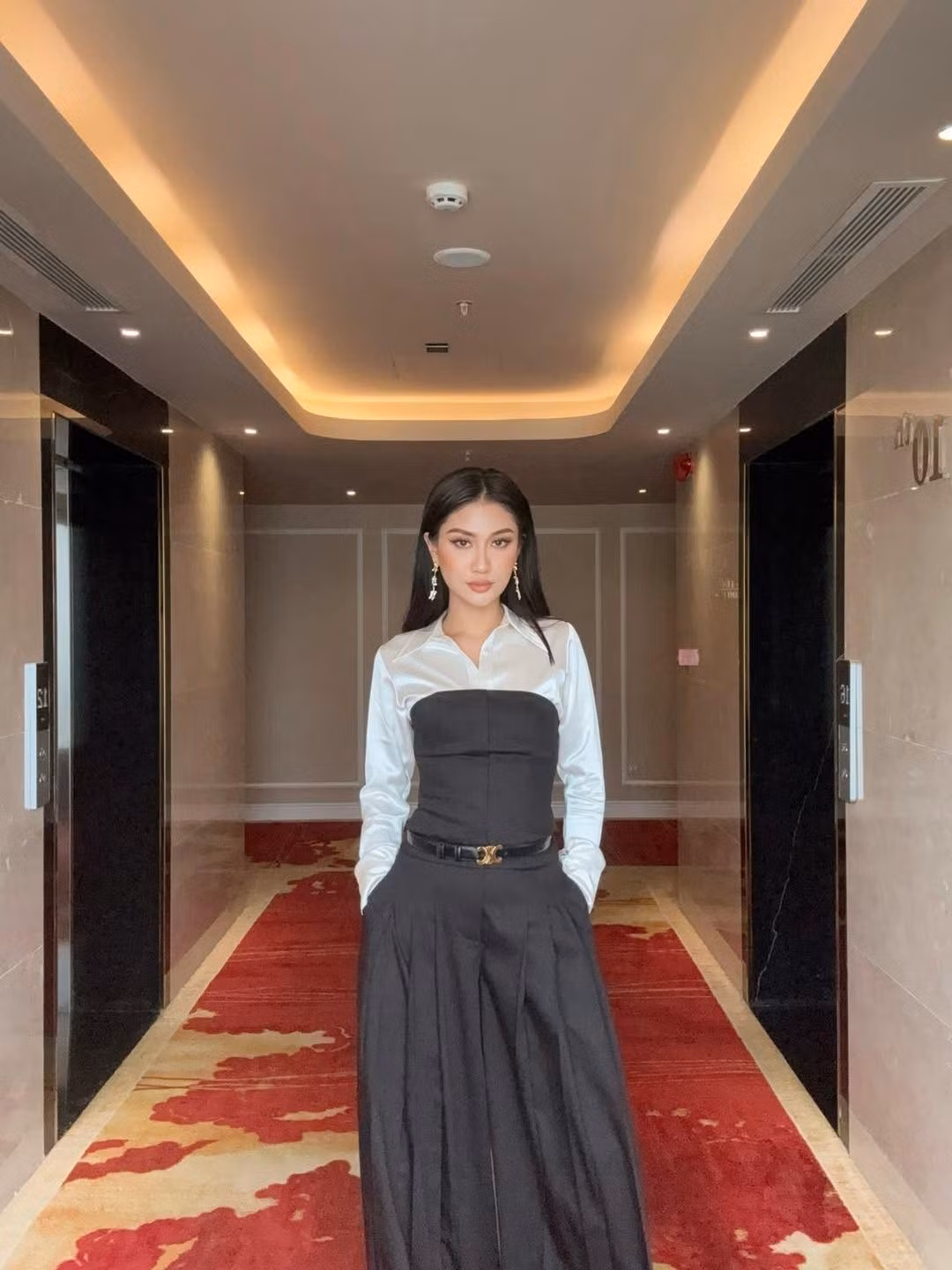 Người đẹp đăng quang Miss Cosmo Vietnam - Hoa hậu Hoàn vũ Việt Nam vào tháng 6/2025. Phương Linh cao 1m75, có số đo ba vòng 87-65-91cm.