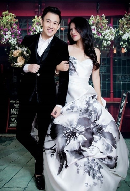 Cùng sang nhà Đàm Vĩnh Hưng chơi, Dương Triệu Vũ và Ngọc Thanh Tâm mới hiểu nhau và gần gũi hơn. Ảnh: Dân Việt.