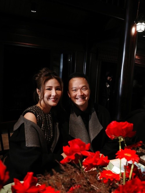 Vợ chồng Diễm My ngày càng mặn nồng. Trước khi kết hôn, cặp đôi trải qua 7 năm hẹn hò.