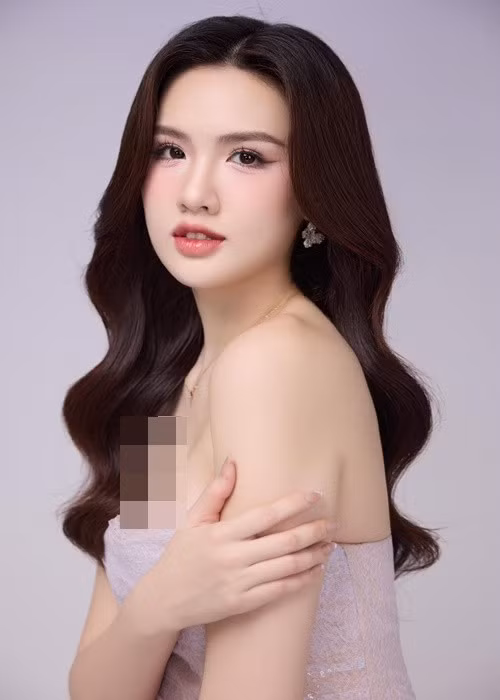 Về học vấn, Mỹ Anh từng theo học chuyên ngành Quản trị nhân lực tại Đại học Thương mại, có IELTS 6.0. Ảnh: FB Mỹ Anh.