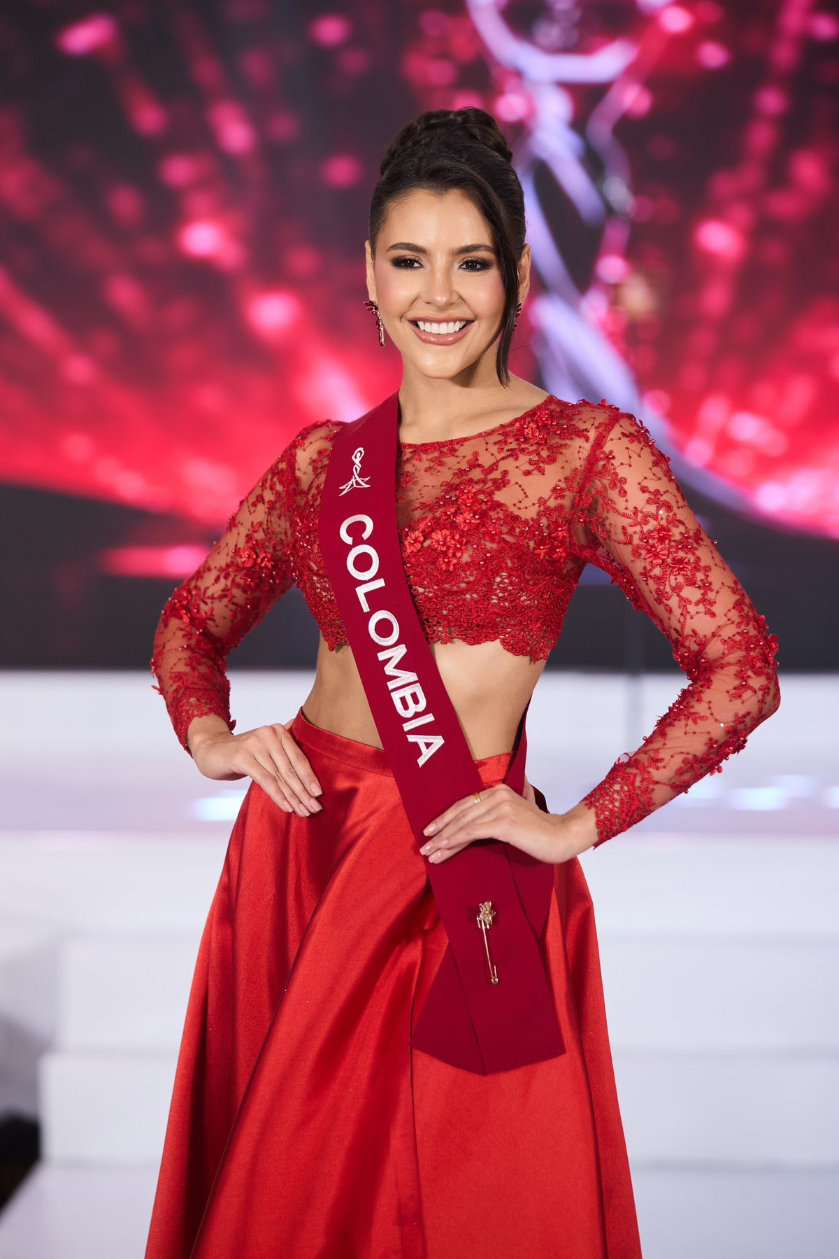 View - 5 người đẹp tạm dẫn đầu giải bình chọn ở Miss Charm 2025 | Báo Tri thức và Cuộc sống - TIN TỨC PHỔ BIẾN KIẾN THỨC 24H