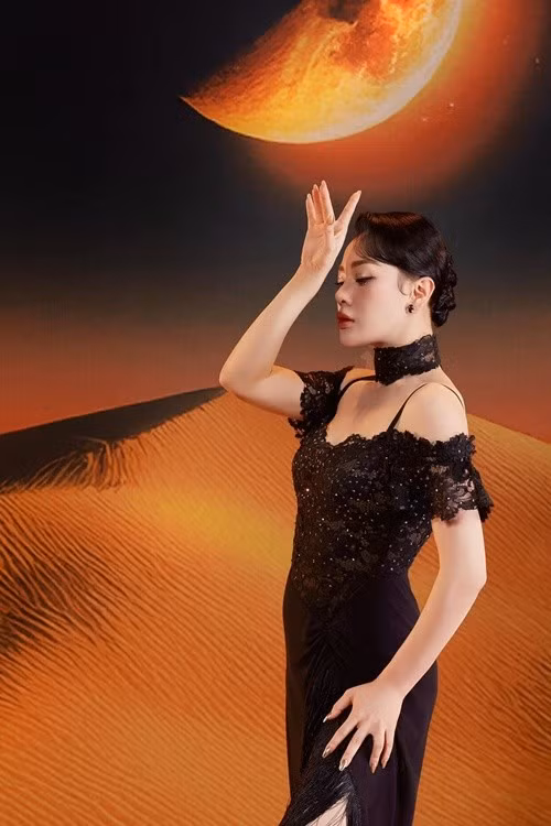 Cuối năm 2024, nữ diễn viên tham gia chương trình Bước nhảy hoàn vũ. Trong chung kết, Phương Oanh đoạt giải Người đẹp bứt phá. Ảnh: FB Phương Oanh.