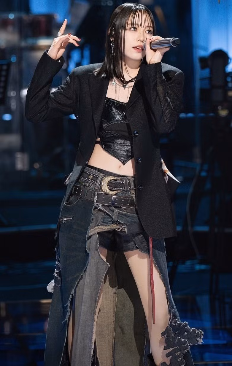 Miyuna sinh năm 2002, là ca sĩ, nhạc sĩ. Từ ngày còn nhỏ, cô yêu thích nhạc rock, soul và pop. Miyuna bắt đầu hoạt động nghệ thuật chuyên nghiệp từ năm 2018 khi mới 16 tuổi. Ảnh: Instagram Miyuna.