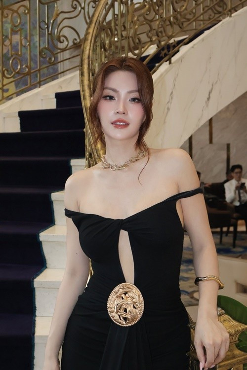 Nhiều khán giả khen ngợi Diễm Trang đẹp mặn mà hơn sau khi làm mẹ. Ảnh: FB Diễm Trang.