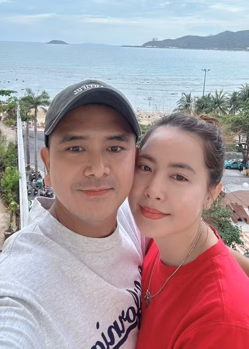 Bạn gái Hùng Thuận sở hữu nhan sắc xinh đẹp, trẻ trung, sống kín tiếng. Ảnh: FB Hùng Thuận.