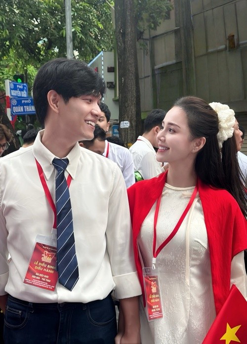 Khoảnh khắc bên nhau của cặp đôi phim VTV nhận được sự quan tâm của nhiều khán giả. Ảnh: FB Minh Thu.