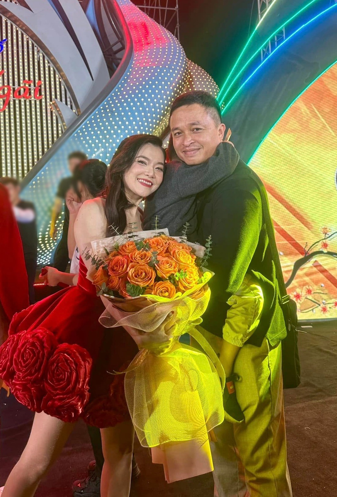 Thanh Ngọc kết hôn với bác sĩ Đức Thiệp. Cả hai là bạn học cấp 3. Dù công việc bận rộn, Đức Thiệp vẫn thường xuyên đưa đón Thanh Ngọc đi hát, tham gia sự kiện.