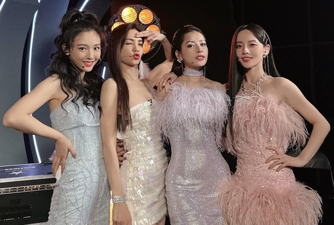 Ở Đạp gió 2023, Chi Pu và Ella không ít lần chung đội. Ảnh: Instagram Chi Pu.