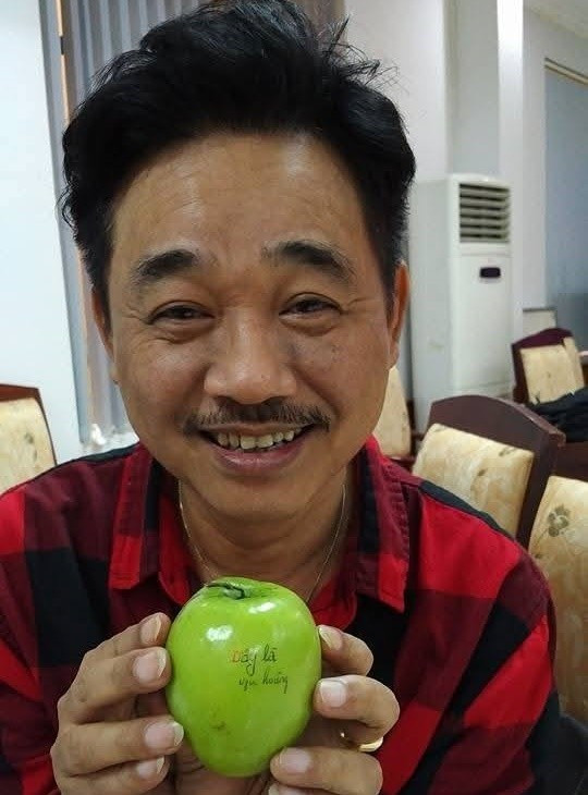 Trong Táo quân, Quốc Khánh đóng vai Ngọc Hoàng, Xuân Bắc vào vai Nam Tào, còn Công Lý đảm nhận vai Bắc Đẩu. Ảnh: FB Xuân Bắc.