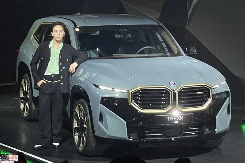 Bộ sưu tập xe hơi của nam ca sĩ gồm nhiều mẫu, đến từ nhiều thương hiệu. Ảnh: Znews.