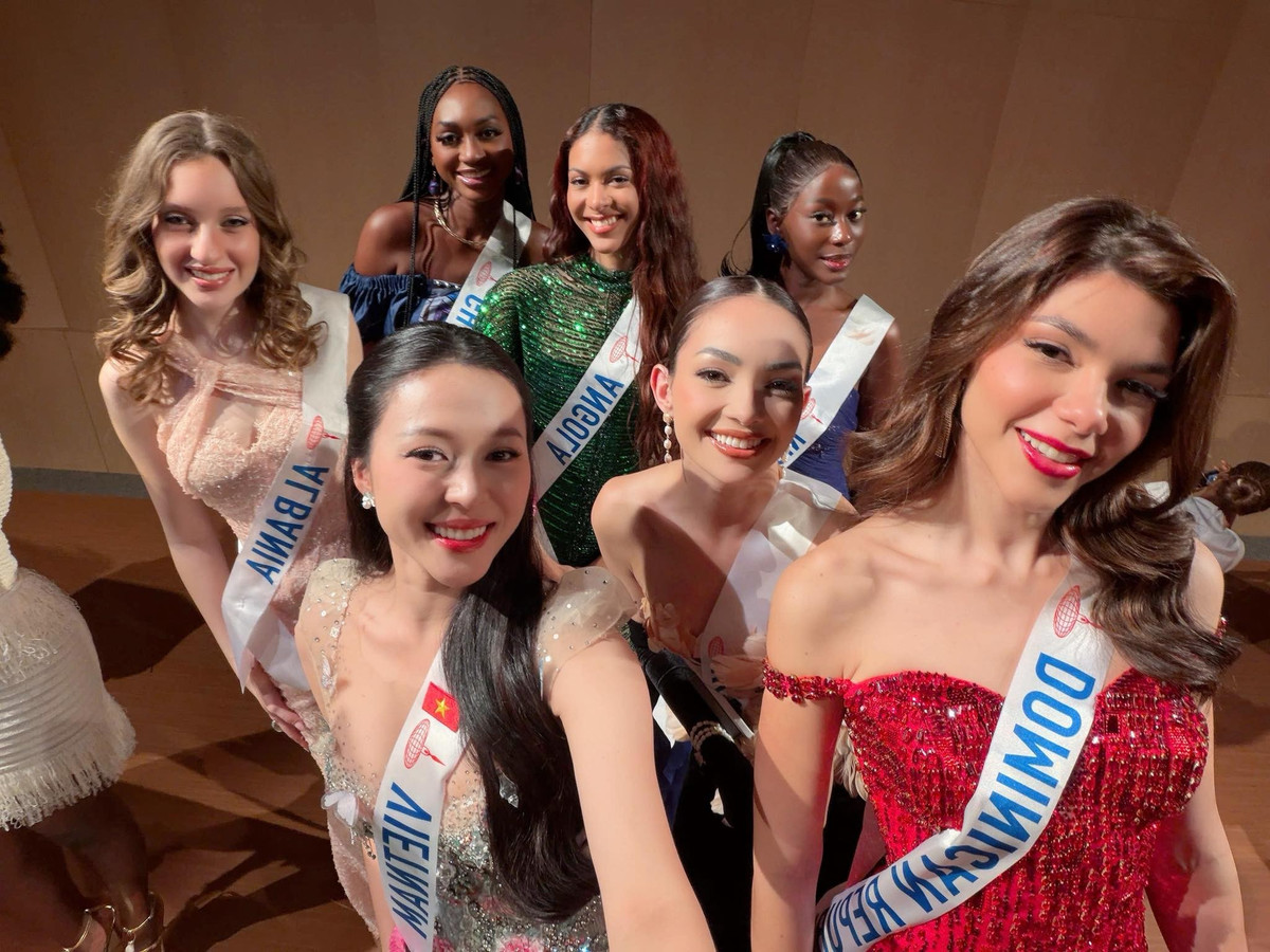 Kiều Duy được lòng nhiều thí sinh khi thi quốc tế. Ảnh: FB Kiều Duy.