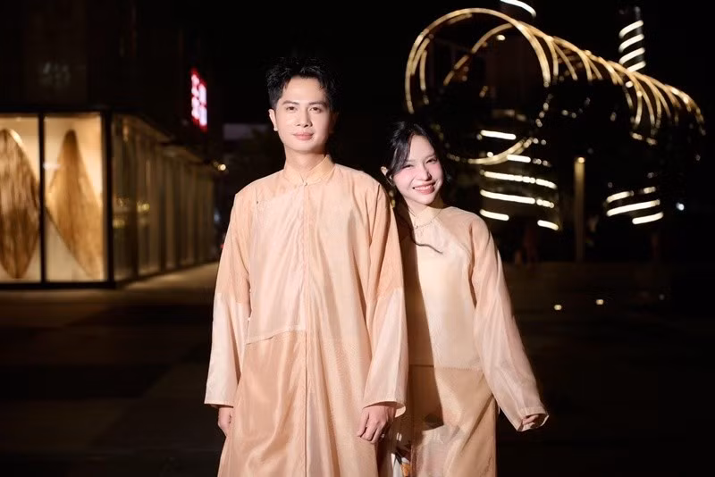 Khả Như từng chia sẻ trên Vietnamnet, đối với cô, chuyện yêu đương phải kín đáo. "Đó là sự tôn trọng và là cảm xúc thiêng liêng mà những người đang yêu dành cho nhau", nữ diễn viên trải lòng. Ảnh: FB Huỳnh Phương.