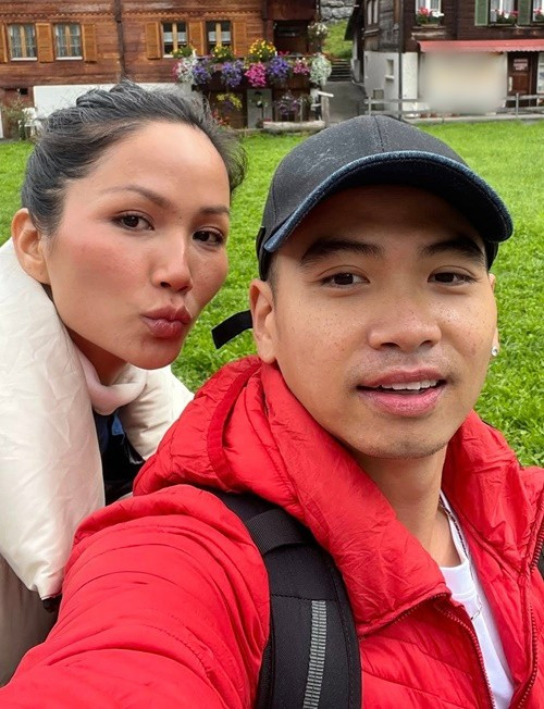 View - Cuộc sống của chồng H’hen Niê trước ồn ào | Báo Tri thức và Cuộc sống - TIN TỨC PHỔ BIẾN KIẾN THỨC 24H