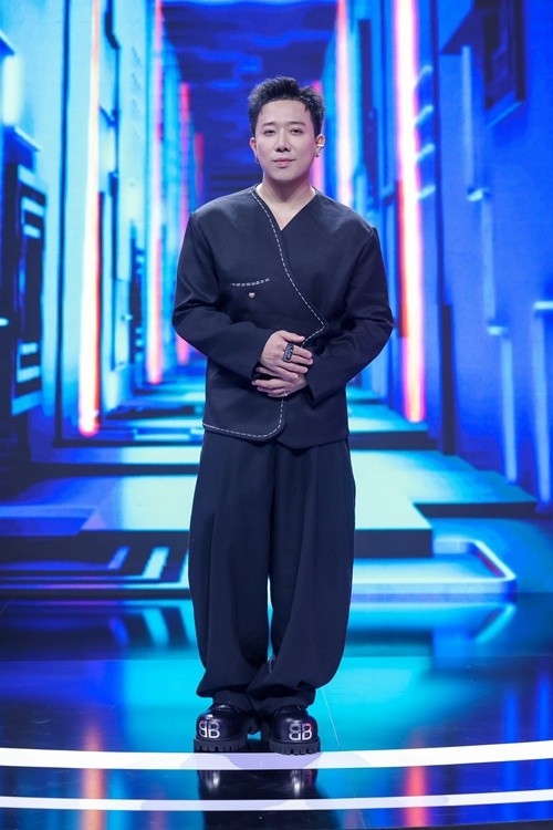 Nhiều sao Việt đóng góp cho bà con vùng lũ. Trấn Thành ủng hộ 500 triệu đồng. Anh viết: "Chúng ta mỗi người giúp 1 tay nào. Cầu mong cho tai qua nạn khỏi, bà con sớm bình an". Mỹ Tâm ủng hộ 200 triệu đồng cho bà con tỉnh Gia Lai và tỉnh Khánh Hoà, 100 triệu đồng cho người dân tỉnh Đắk Lắk. Ảnh: FB Trấn Thành.