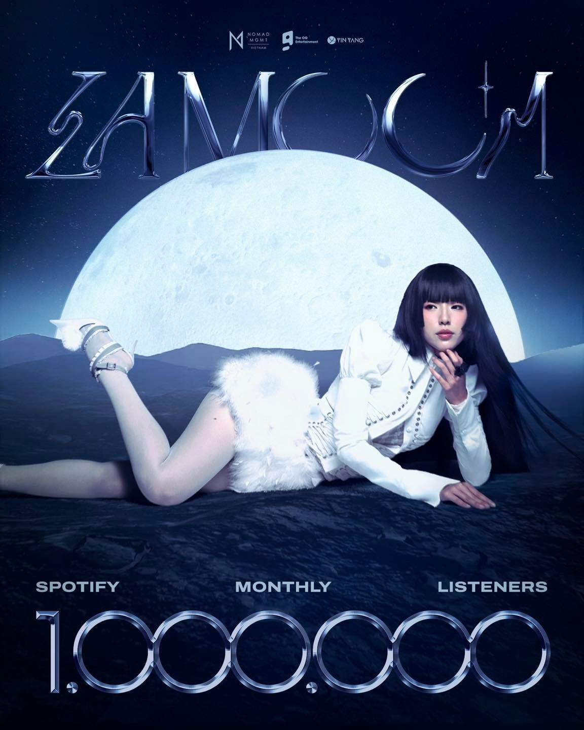 Sau Em xinh say hi 2025, Lamoon nhanh chóng ra mắt album đầu tay mang tên Là Moon. Theo Znews, album gồm các ca khúc do chính Lamoon sáng tác. Ảnh: FB Lamoon.