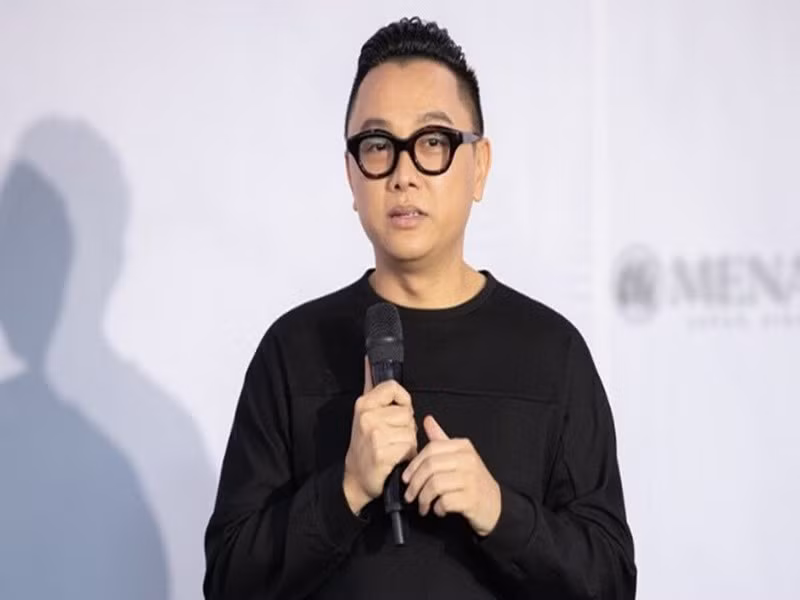 Tờ Independent của Anh cho hay, Công Trí đi tiên phong trong quá trình thay đổi diện mạo nền thời trang đương đại của Việt Nam. Ảnh: Sức Khỏe Đời Sống.