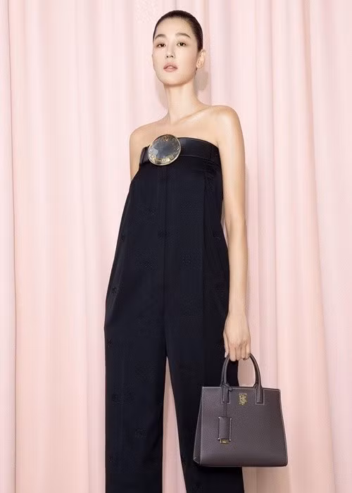 Nữ diễn viên có mức cát-sê đóng phim, đại diện thương hiệu, sự kiện thuộc hàng cao nhất nhì tại Hàn Quốc. Ảnh: Phụ Nữ Việt Nam.