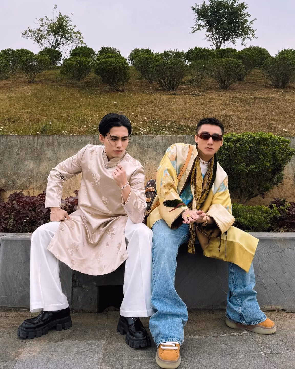 Từ lâu, Sơn Tùng M-TP được xem là “hiện tượng làng nhạc Việt" vì sở hữu nhiều bản hit. Phía MONO đã có bản hit Waiting for you khi vừa debut. Ảnh: FB Sơn Tùng M-TP.