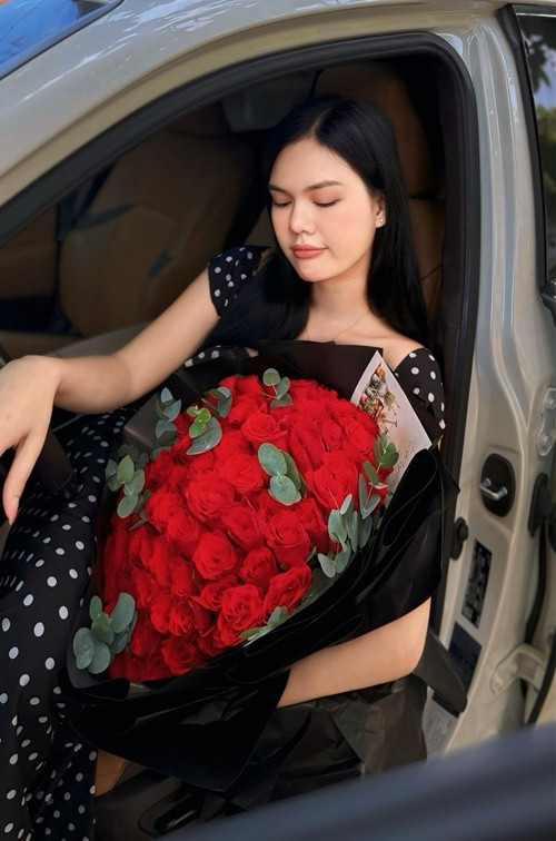 Về chuyện tình cảm, Ngọc Trinh từng xác nhận chia tay bạn trai vào tháng 5/2025. Ảnh: FB Ngọc Trinh.