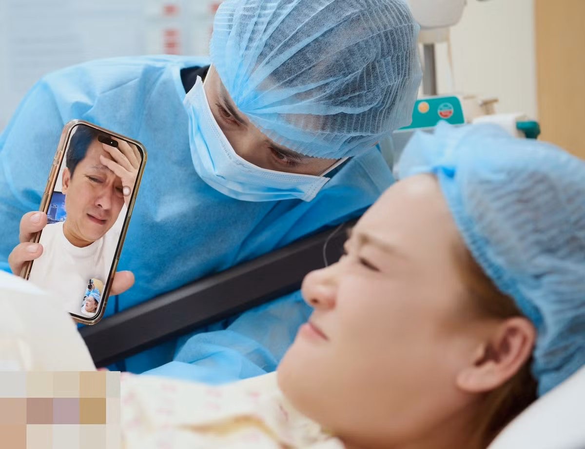 Trên trang cá nhân, Trường Giang xác nhận Nhã Phương đã sinh con thứ ba. Nam diễn viên xin lỗi vợ con vì không thể ở bên lúc vợ vượt cạn. Anh viết: "Xin lỗi yêu thương vì một lần nữa lại không thể cạnh em đón con chào đời! Xin lỗi các con vì đã để mẹ các con đón tiếng khóc chào đời của các con mà không có ba bên cạnh. Ba tệ quá". Ảnh: FB Nhã Phương.