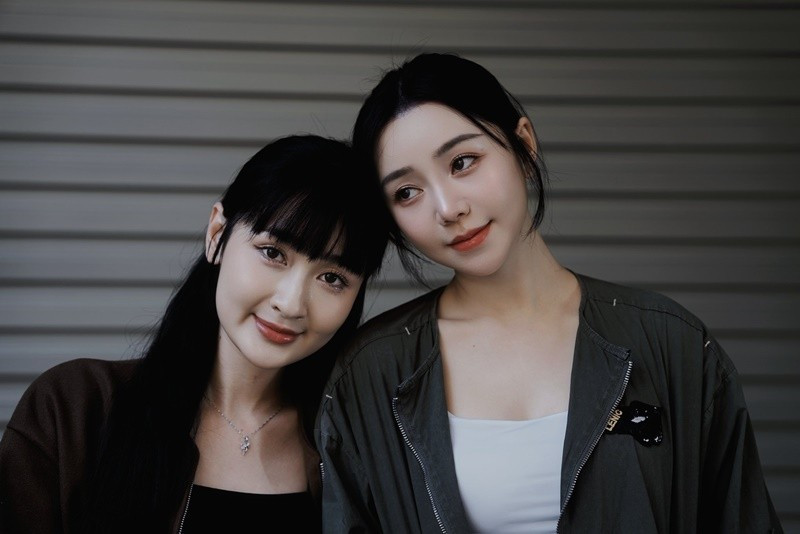 Nhiều khán giả nhận xét nữ diễn viên có sự tiến bộ rõ rệt trong cách thể hiện tâm lý nhân vật, tự nhiên hơn, tiết chế hơn và có chiều sâu cảm xúc.