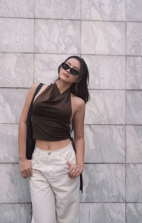 Điều Minh Nhàn trân quý nhất bây giờ là sức khỏe. "Đó là thứ duy nhất giúp tôi đi đường dài, sống có ý nghĩa. Ngoài ra, tôi cũng học được cách lắng nghe cơ thể, không bỏ qua những tín hiệu nhỏ", cô trải lòng.