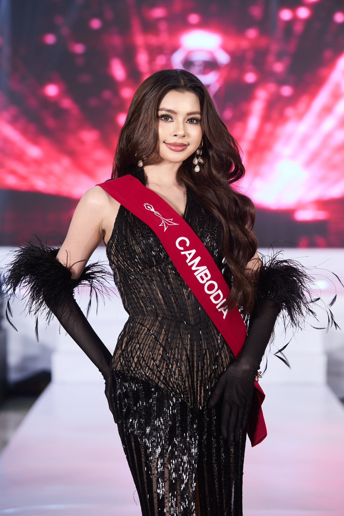 View - 5 người đẹp tạm dẫn đầu giải bình chọn ở Miss Charm 2025 | Báo Tri thức và Cuộc sống - TIN TỨC PHỔ BIẾN KIẾN THỨC 24H