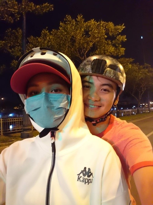 Ít ngày trước, H’hen Niê đăng tải một số hình ảnh ngày mới hẹn hò Tuấn Khôi. Ảnh: FB H'hen Niê.