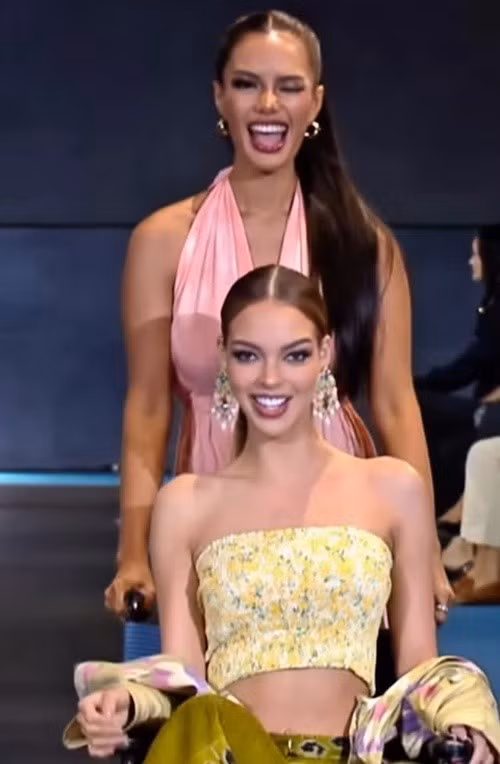 Flavia Lopez tự tin xuất hiện trên sàn diễn thời trang khi tham gia cuộc thi Miss Grand International 2025.